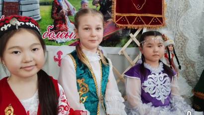Адал азамат біртұтас тәрбие және Наурыз мерекесі аясында мектебімізде 18 наурыз "Ұлттық киім күні" өтті. Қазақ халқының ұлттық құндылықтарын насихаттауға бағытталған тәрбиелік іс-шара. 
